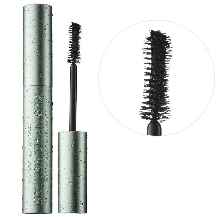 What it is:A mind-blowing waterproof mascara that features a formula that thickens, lengthens, and curls for extreme volume and dramatic lashes.What it is formulated WITHOUT:- Parabens- Sulfates- PhthalatesHighlighted Ingredients:- High-performance, water-resistant polymers for waterproof wear- Porcelain flower extract and omega oil moisturize and condition lashes- Unique peptides for the deepest, intense black possibleWhat else you need to know:The hourglass-shaped brush separates, coats, and c Best Waterproof Mascara, Mascara Too Faced, Hooded Eyelids, Diy Mascara, Mascara Tips, Best Mascara, Beautiful Lashes, How To Apply Mascara, Waterproof Makeup