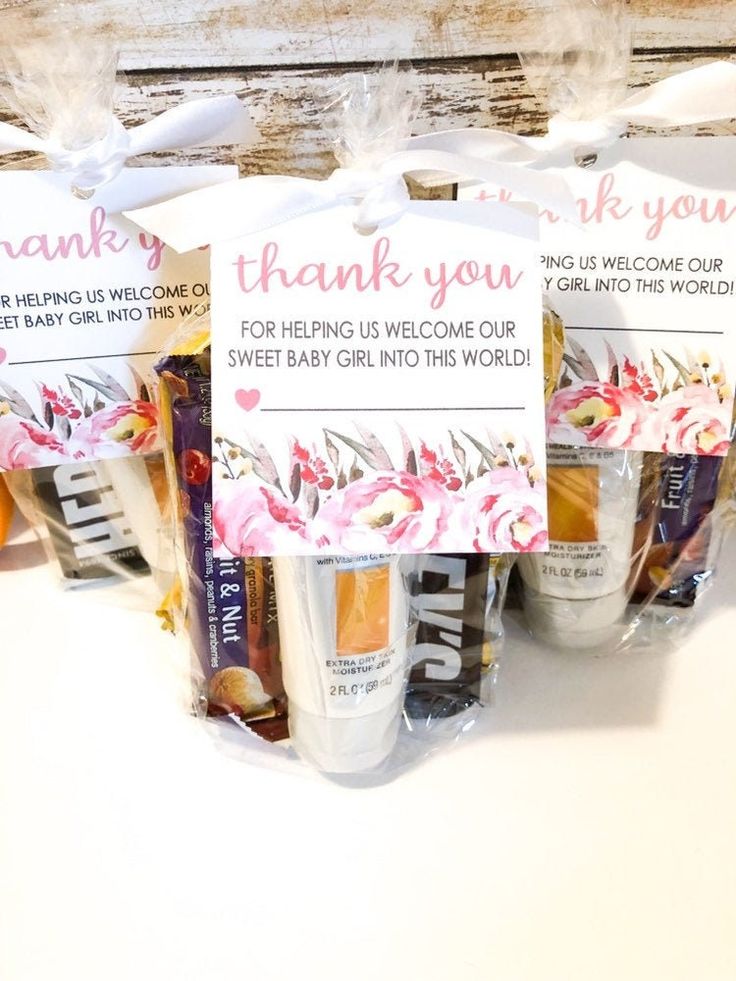 three bags of baby shower gels with thank you notes on the front and back