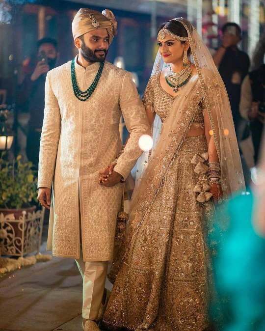 2020's Best Coordinated Wedding Outfits - Couples That Set Goals For Matching Outfits ! - Witty Vows Couple Dress Matching, Wedding Matching Outfits, Indian Groom Dress, Sherwani For Men Wedding, Groom Dress Men, Wedding Outfits For Groom, Indian Groom Wear, Wedding Dresses Men Indian, Groom Wedding Dress