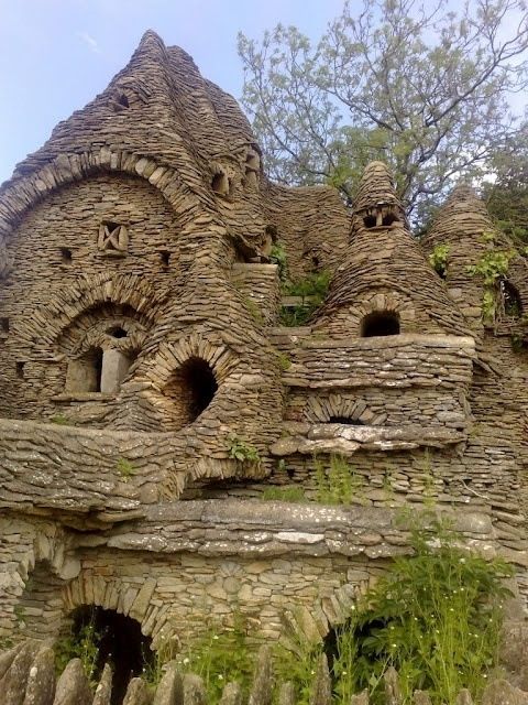 stone walled unusual homes, dry stone, architecture