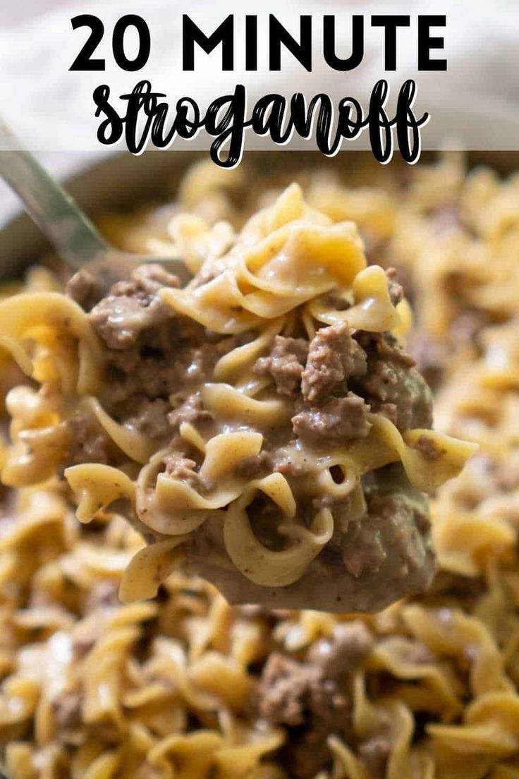 a spoon full of pasta and meat sauce with the words 20 minute stroganoni