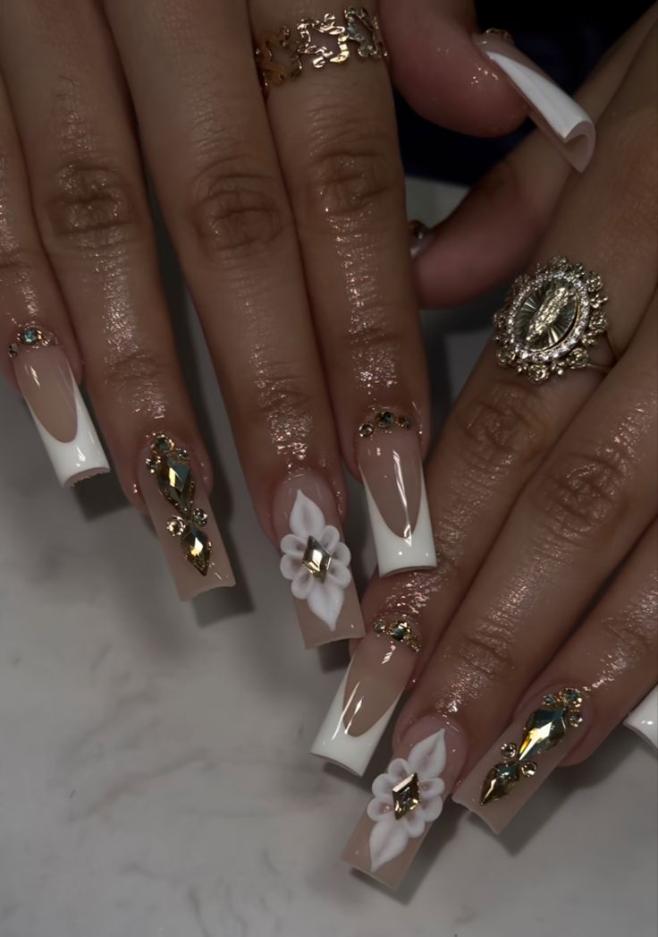 Latina Nails, Champagne Nails, Quince Nails, Quinceanera Nails, Gold Acrylic Nails, Gold Nail, Acrylic Nails Coffin Pink, Unique Acrylic Nails, Long Square Acrylic Nails