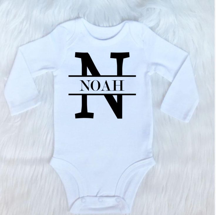 Our personalized bodysuits can be customized with any name. They are available in sizes newborn and 0-3 months. Our newborn bodysuits come with mitten cuffs. Boy Namea, Onesie Cricut, Newborn Onsies, Mini Boo, Baby Hunter, Baby Gifts To Make, Random Products, Fav Products, Custom Baby Onesies