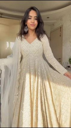 Long Anarkali Dress, Design Kurta, Simple Lehenga, Trendy Outfits Indian, Long Anarkali, Simple Frocks, Lehenga Designs Simple, Anarkali Dress Pattern, Traditional Indian Dress