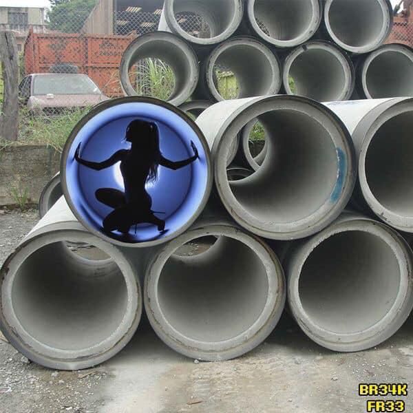 a pile of pipes sitting next to each other