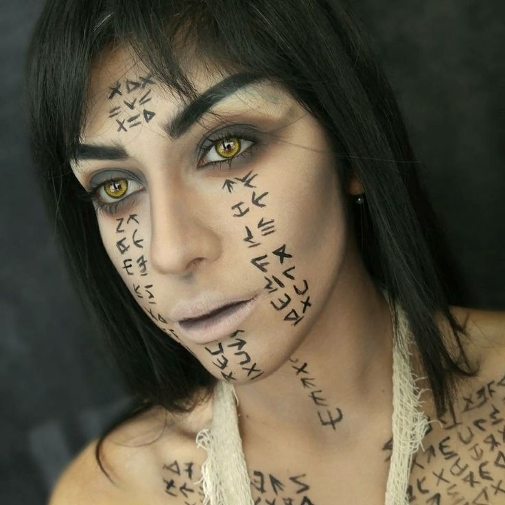 Mummy Costume Women, Mummy Halloween Makeup, Black Halloween Makeup, Mummy Makeup, Halloween Skeleton Makeup, Halloween Makeup Witch, Creepy Halloween Costumes, Mummy Costume, Witch Makeup