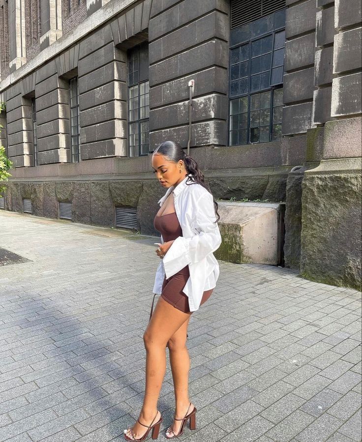 Date Night Outfit Summer Dinner Casual, Date Night Outfit With Braids, Black Woman Dinner Outfit, Casual Lunch Date Outfit Summer, Lunch Outfits Black Women, Brown Dinner Outfit, Brown Dinner Dress, Woman Brunch Outfit, Lunch Date Outfit Summer