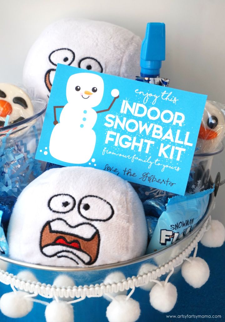 DIY Indoor Snowball Fight Kit | artsy-fartsy mama Melted Snowman Cookies, Indoor Snowballs, Melted Snowman, Snowman Cookies, Free Printable Tags, Snowman Faces, Diy Cans, Creative Craft, Cute Christmas Gifts