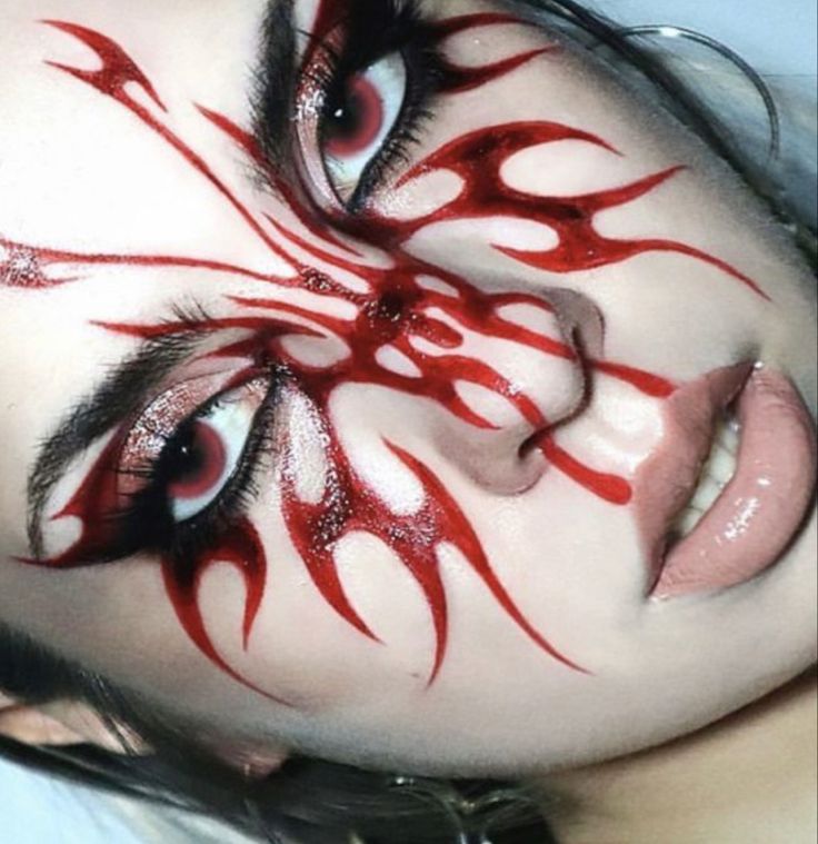 Trippy Eye Makeup, Insane Makeup Looks, Dark Female Art, Halloween Makeup Glam, Heavy Metal Makeup, Strange Makeup, Experimental Makeup, Goth Eye Makeup, Drag Make-up