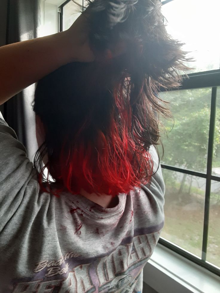 Red Under Color Hair, Short Peek A Boo Hair, Peek A Boo Red Hair, Peekaboo Hair Color Short, Red Peak A Boo Hair, Red Underdye Hair, Red Peekaboo Hair, Peak A Boo Hair, Dark Red Hair Dye