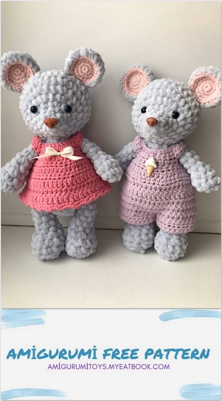 two crocheted teddy bears are standing next to each other with the caption, amigurt free pattern