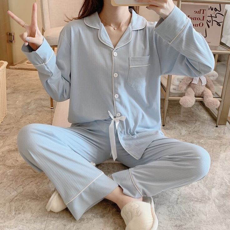 Kawaii Sleepwear, Female Pajamas, Cute Nightwear, Night Wear Pajamas, Korean Pajamas, Simple Cardigan, Casual Sleepwear, Pajamas Aesthetic, Pajamas Winter