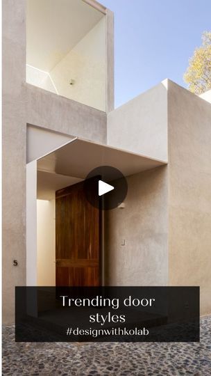 the entrance to a modern house with text reading trending door styles