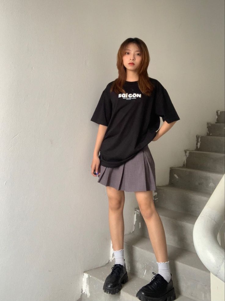 Skirt n T-shirt T Shirt And Skirt Outfit Korean, Oversized Tshirt Outfit With Skirts, Skirt With Tshirt Outfit, Oversized Shirt And Skirt Outfit, Skirt And Oversized Shirt, Croptop Aesthetic Outfit, T Shirt And Skirt Outfit, Skirt With Tshirt, Oversized Tshirt Outfit Korean