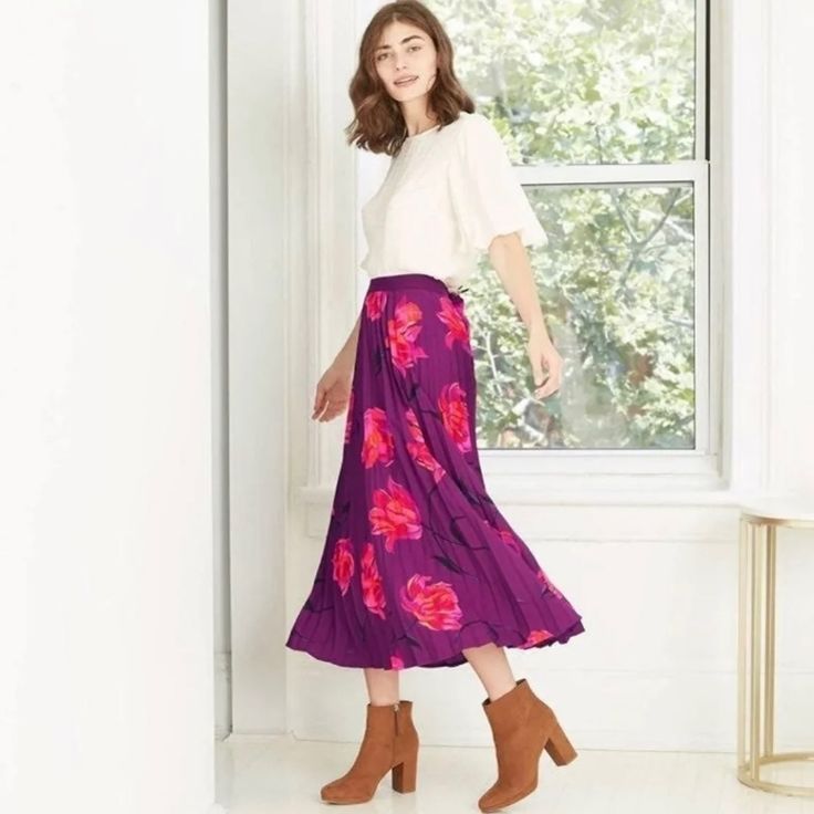 Brand New!! Floral A-Line Plated Skirt. Midi Skirt With Elastic Waistband Brand: A New Day Color: Purple Floral Size: Small. Spring Purple Flowy Maxi Skirt, Purple Pleated Skirt, High Waisted Plaid Skirt, Plated Skirt, Orange Midi Skirt, Midi Sweater Skirt, Midi Circle Skirt, Skirts Floral, Midi Skirt Pattern