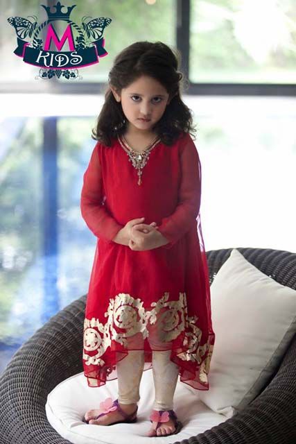 Maria B Kids Wear Winter Collection 2013-2014 Child Dress Design, Pakistani Dress Design For Girls, Dress Design Pakistani, Baby Fancy Dress, Dress Designs For Girls, Dresses Pakistani, Child Dress, Kids Gown, Kids Designer Dresses