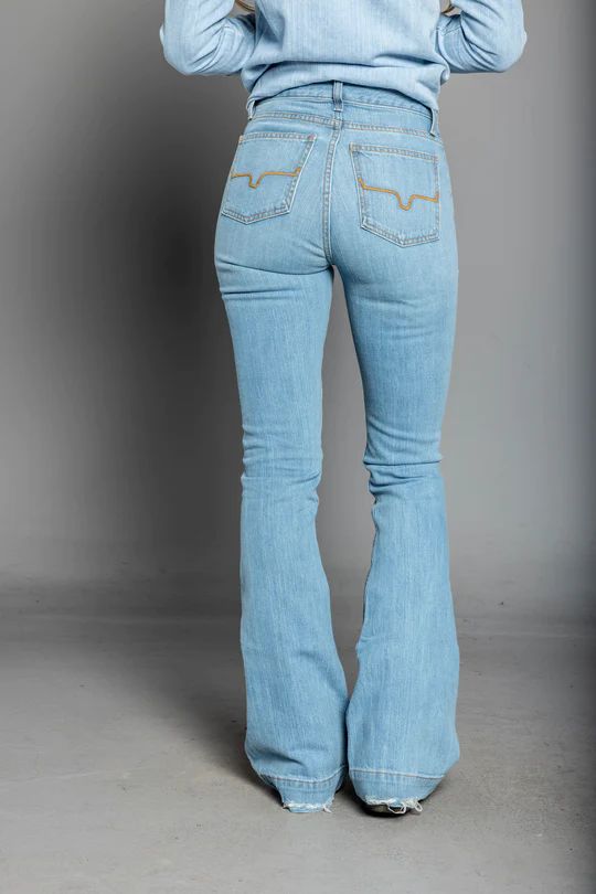 Our popular Jennifer jeans are in lighter, distressed denim. The ultra-high rise and super wide flare leg flatter all shapes and sizes, while the lighter denim updates the look without sacrificing the durability of our ring-spun denim. Fabric: 99% Cotton | 1% Spandex Fit: Ultra High Rise, Super Wide Flare Leg Details: Cute Western Outfits, Jeans Western, Country Fits, Kimes Ranch, Western Wear Outfits, Cute Country Outfits, Western Style Outfits, Cute Country, Future Outfit