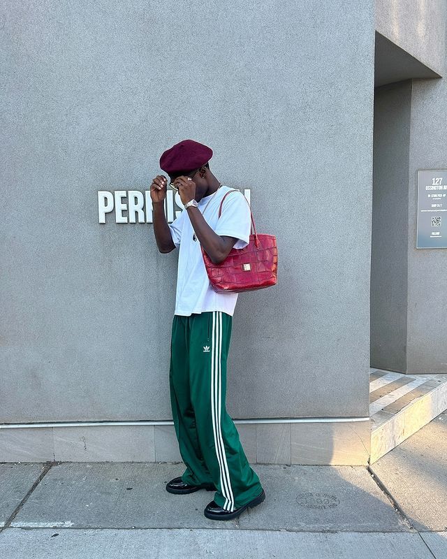 Green Baggy Y2k Style Bottoms, Urban Style Green Baggy Parachute Pants, Baggy Green Joggers For Streetwear, Baggy Green Sweatpants For Streetwear, Men’s Baggy Pants Outfit, Sweat Pant Outfits, Streetwear Men Outfits Urban, Tyler The Creator Outfits, Baggy Style