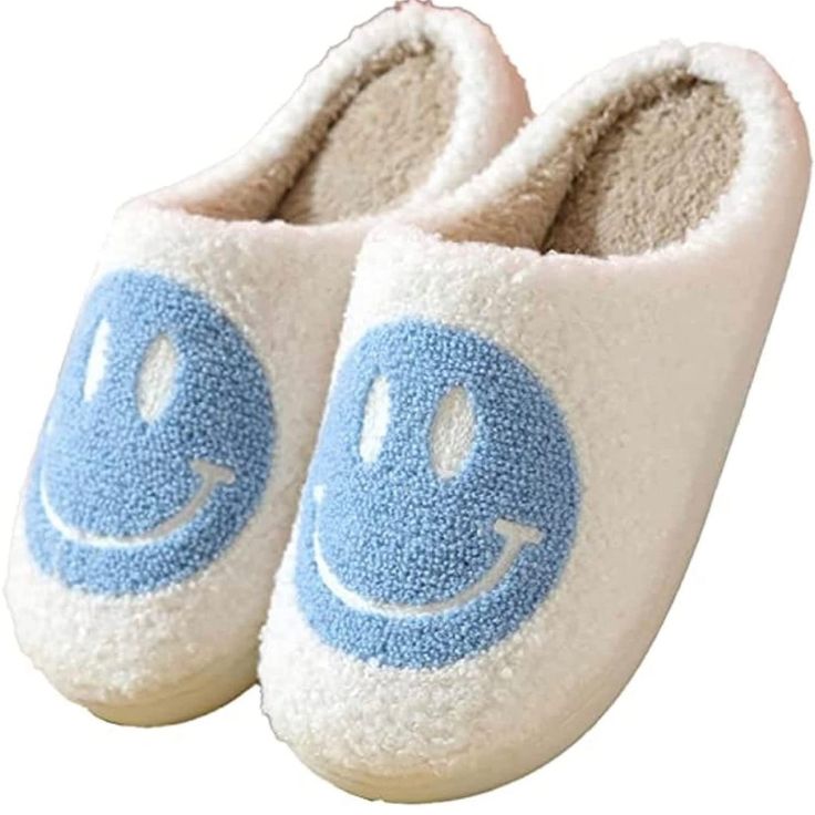 Brand New Treat Yourself And Enjoy Pillow-Like Comfort & Warmth With Every Step. The Smile Cushion Slides Have Some Of The Softest, And Warmest Fabric On The Market! The Soft Material Allows Your Feet To Sink Deep And Relax All The Aches That Usually Come From Standing For Too Long. Smiley Face Slippers, Fluffy Cushions, Girls Fur, Dr Shoes, Comfy Slippers, Cute Slippers, Fuzzy Slippers, Warm Slippers, Fur Slippers