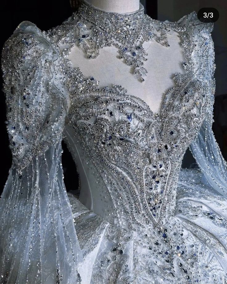 Sparkly Wedding Dress, Lace Dress Design, Dream Wedding Decorations, Pretty Quinceanera Dresses, Trendy Outfit Ideas, Classy Prom Dresses, Pretty Wedding Dresses, Fairy Wedding, Princess Ball Gowns