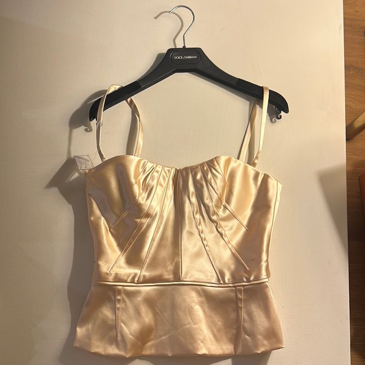 New With Tags. Classic Beige Top For Party, Luxury Fitted Tops For Weddings, Luxury Fitted Top For Wedding, Cream Silk Party Tops, Elegant Tops With Boned Bodice For Night Out, Elegant Top With Boned Bodice For Night Out, Beige Silk Top For Parties, Beige Silk Party Tops, Beige Silk Tops For Party