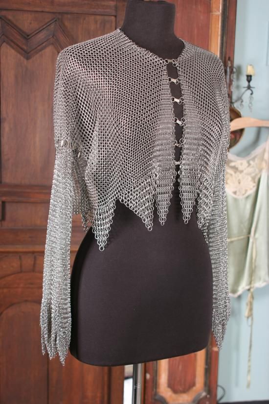 Chainmail Clothing, Chainmail Armor, Vintage Inspired Clothing, Chainmail Jewelry, Jewerly Designs, Trendy Jewerly, Chain Maille Jewelry, The Attic, Vintage Inspired Outfits