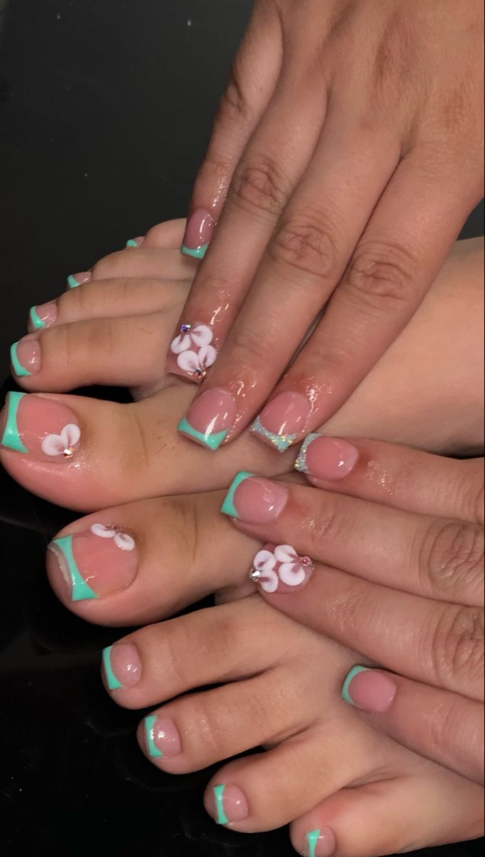 Nails acrylic toes matching nails Square Medium Acrylic Nails Designs, Nail Sets Summer, Shorties Acrylic Nails Summer, Nails And Feet Set Summer, Summer Nails Ideas 2024 Square, Pedicure Inspo 2024, Natural Nail Designs No Acrylics, Toe And Nail Set Ideas, Toe Nail Inspo Summer