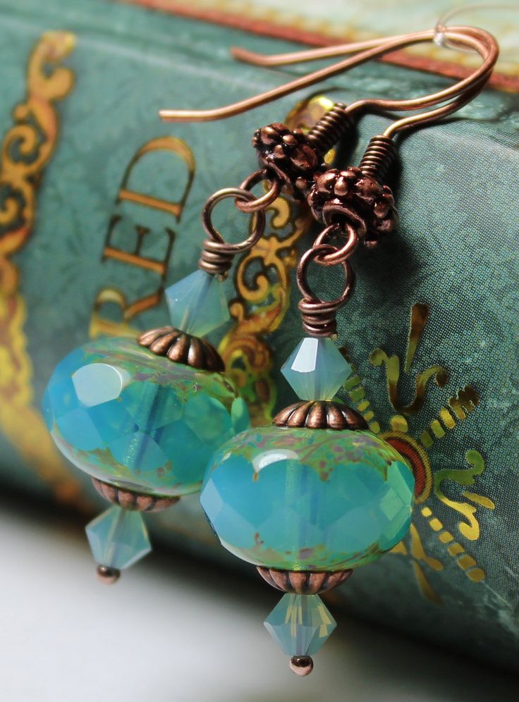 Handmade Jewelry Earrings Beaded Crystal Czech Glass by Fanceethat Handmade Things, Handmade Jewelry Earrings, Earrings Inspiration, Earrings Beaded, Diy Schmuck, Beads And Wire, Bijoux Diy, Jewelry Creation, Jewelry Projects