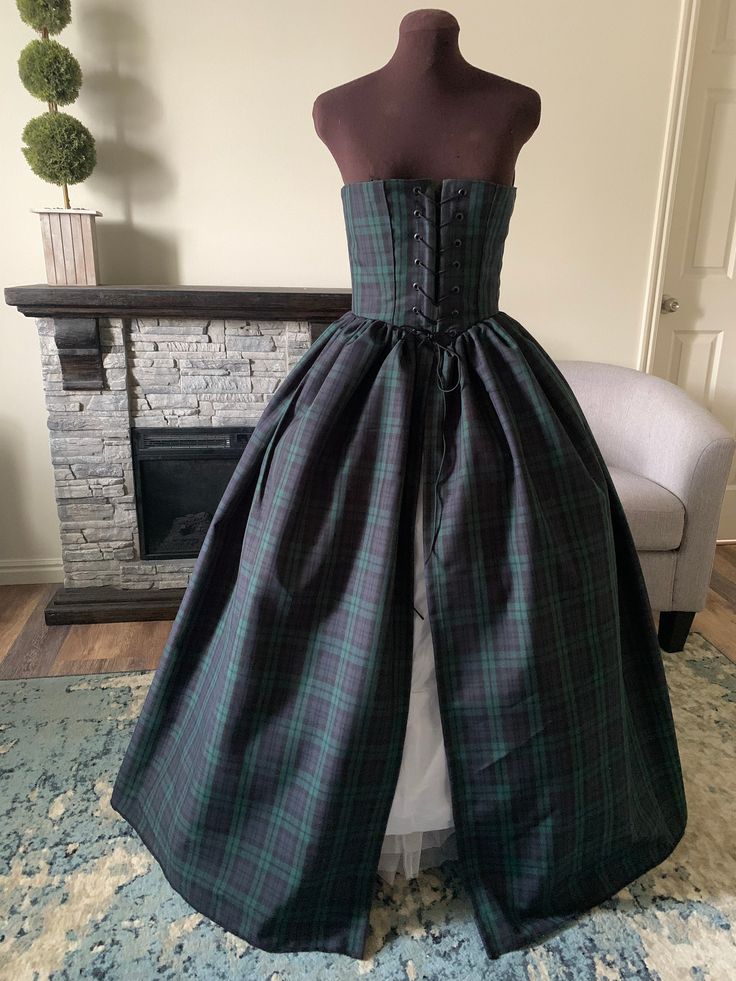 Blackwatch Tartan Plaid Green Black Blue Corset Cincher Skirt Over Dress Pirate Irish Celtic Scottish Renaissance Wedding Made for You - Etsy Outfit With Corset, Blackwatch Tartan, Blackwatch Plaid, Blue Corset, Over Dress, Irish Celtic, Corset Lingerie, Plaid Fabric, Corset Style