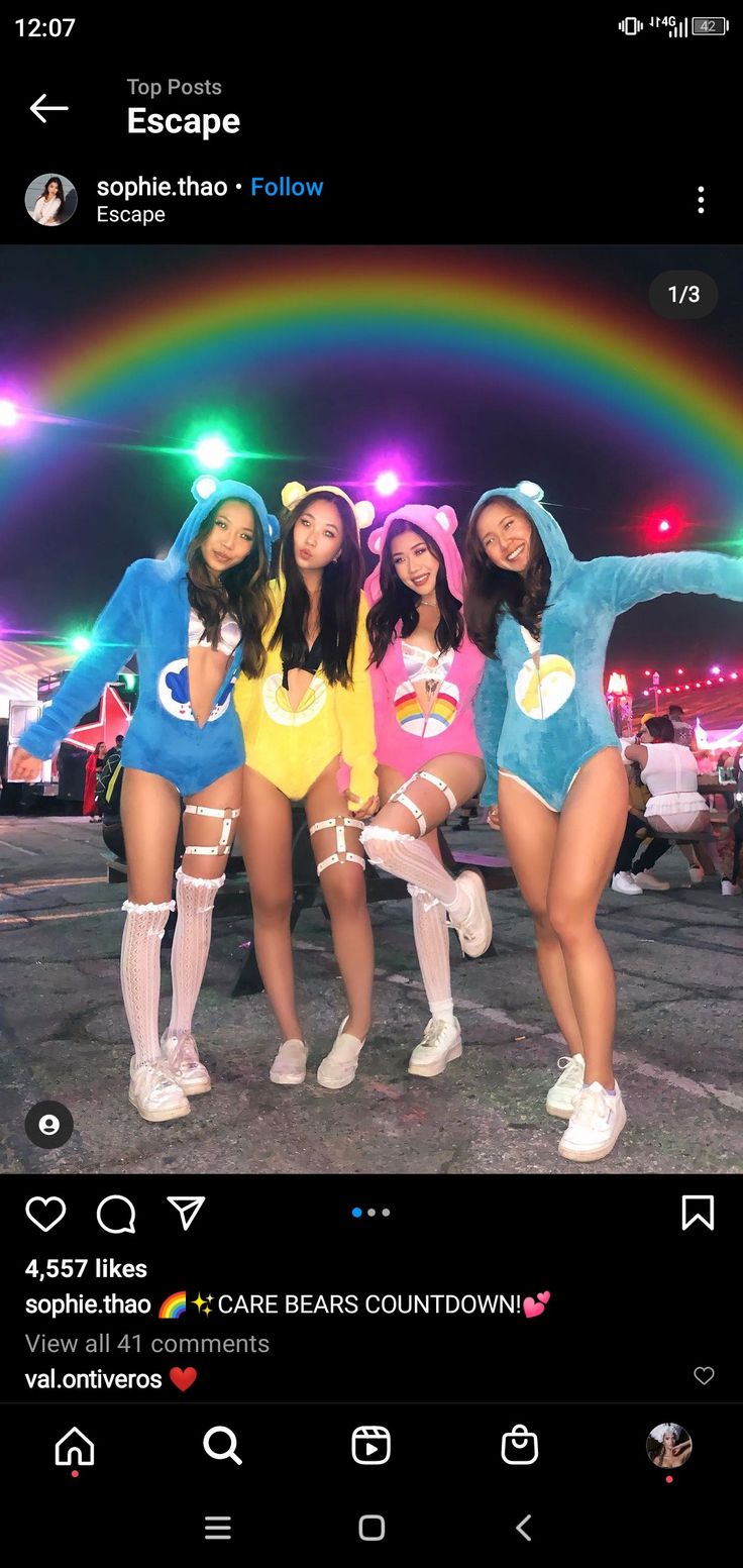 Edm Halloween Costumes Rave Outfits, Friend Rave Outfits, Carebear Rave Outfit, Trippy Halloween Costumes, Non Basic Duo Costumes, Carebares Costume, Care Bear Rave Outfit, Trio Rave Outfits, Group Rave Costumes