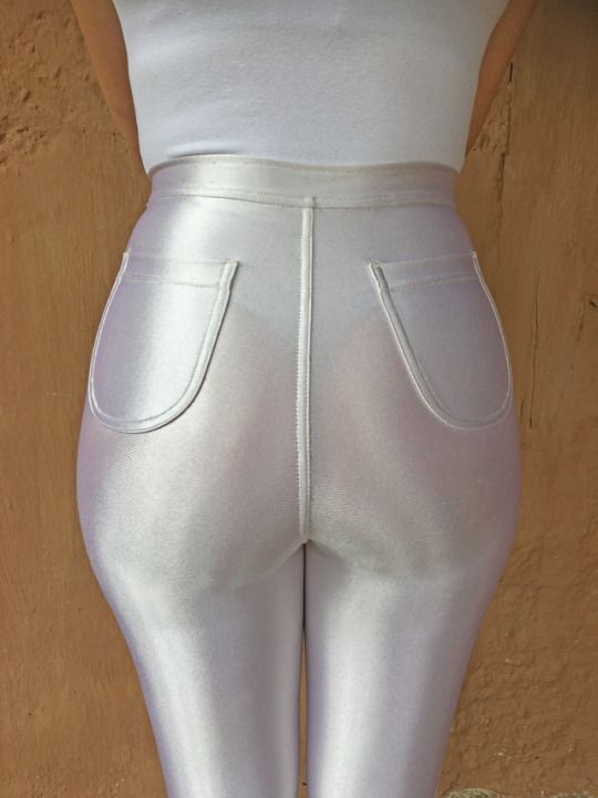 DISCO PANTS Disco Pants Outfit, White Spandex, Silver Pants, Disco Style, Disco Pants, Jeans Outfit, The 80s, Girl Cartoon, Pants Outfit