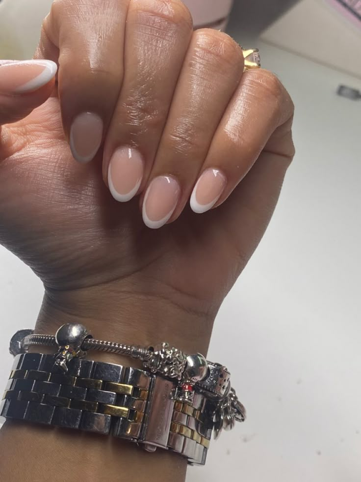 Cute Almond Nails, Short Oval Nails, Short Almond Nails, Almond Shape Nails, Work Nails, Short Square Acrylic Nails, Almond Acrylic Nails, Short Acrylic Nails Designs, Oval Nails