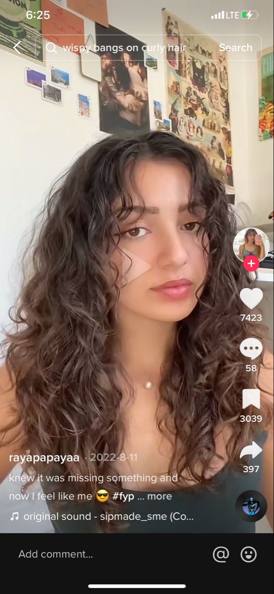 Permed Hair With Curtain Bangs, Long Curtain Bangs Curly Hair Side Part, Layered Hair Wavy Curly, Curly Haircuts With Side Bangs, Curly Bangs Wispy, Long Wavy Hair With Wispy Bangs, Curtain Bangs And Layers On Curly Hair, Layered Haircuts For 2b Hair, Wispy Bangs Natural Wavy Hair