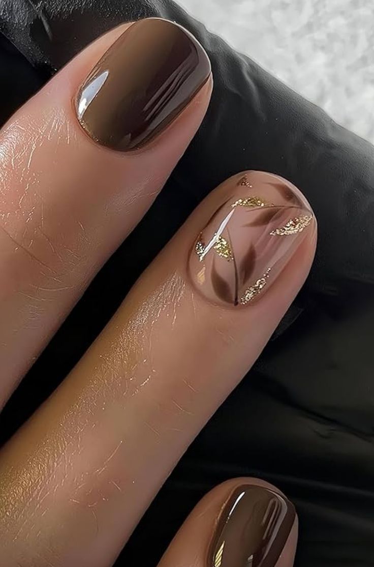 Minimalist Fall Nails, Fall Nails Easy, Short Fall Nail Designs, Elegance Nails, Short Fall Nail, Nails 2023 Trends, Simple Fall Nails, Fall Gel Nails, Fancy Nails Designs