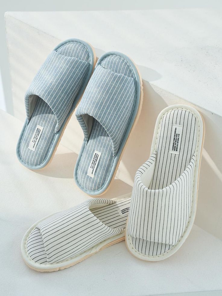 This is a comfortable and natural indoor shoes by DECOVIEW that is made out of high quality and sturdy material. With clean mood of the design and comfortable wear, it will blend into your modern and minimal lifestyle.- Natural texture of linen blend fabric- Slip proof sole with unique texture- Elastic and comfortable EVA sole- Text label point Casual White Slippers For Home, White Casual Slippers, Casual White Home Slippers, Casual Slip-on Fabric Slippers, Casual Fabric Slip-on Slippers, Casual White Slippers For Relaxation, Slipper Photography, Text Label, Minimal Lifestyle