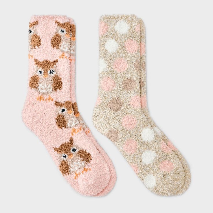 Give comfort to your feet with the Women's Owl 2pk Cozy Crew Socks - Peach/Oatmeal Heather 4-10. Designed with smooth toe seams making it ideal for women on the go. Made from a blend of polyester and spandex, these socks provide the perfect stretch and fit. The lightweight knit fabric ensures all-day comfort, while the crew length socks keep them securely in place. Peach Oatmeal, Owl Socks, Burr Basket, Fluffy Socks, Beach Cottage Decor, Sock Packs, Fuzzy Socks, Cute Socks, Birthday Wishlist