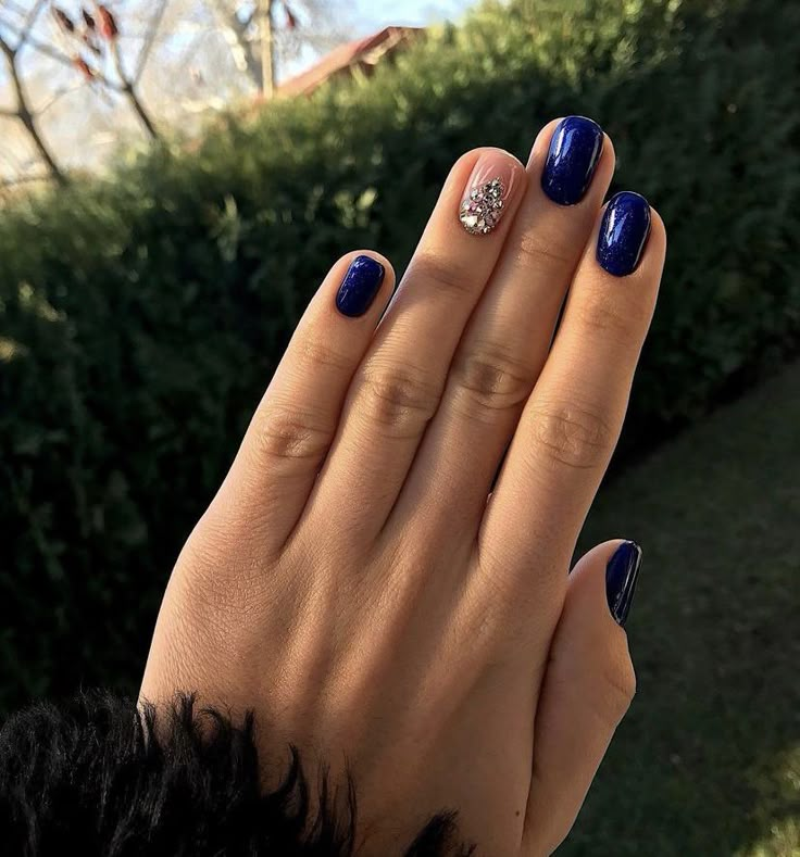 Sapphire Nails Design, Sapphire Nails, Mens Nails, Simple Fall Nails, Solid Color Nails, Hello Nails, Beauty Nails Design, Nails Desing, Nail Polish Designs