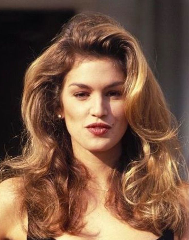 1990s Hairstyles, Supermodel Hair, Side Part Hairstyles, 80s Hair, Blowout Hair, 90s Hairstyles, Cindy Crawford, Big Hair, Aesthetic Hair