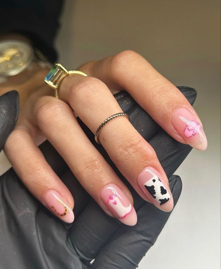 Cowboy Boots Nail Art, Cowboy Boot On Nails, Cowboy Boot Nails Design, Ghost With Cowboy Hat Nails, Cowboy Boot Nail Art, Cowboy Boot Nails, Cowboy Hat Nails, Cowgirl Nail Ideas, Western Inspired Nails