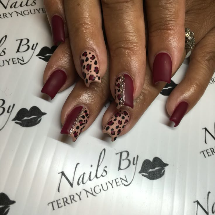 Matte gel nails Burgundy Leopard Print Nails, Christmas Lepord Nails, Red Nails Cheetah Print, Dark Red Leopard Print Nails, Burgundy And Leopard Nails, Maroon And White Nails Design, Burgundy Leopard Nails, Red And Leopard Print Nails, Red Leopard Print Nails