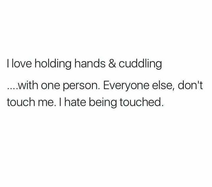 I love holding hands and cuddling...with one person. Everyone else don't touch me. I hate being touched. Holding Hands Quotes, Hand Quotes, Words Love, Love Quotes Photos, Truth Quotes, Couple Quotes, Funny Relatable Quotes, Uplifting Quotes, Instagram Quotes