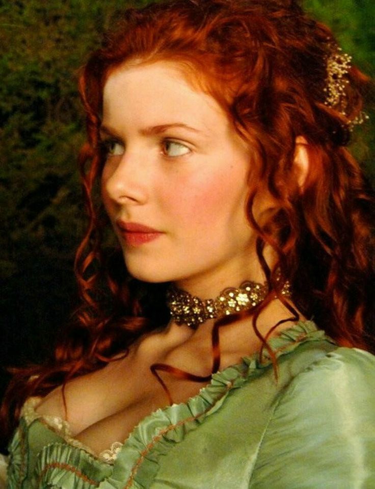 Beautiful Redhead Model and actress, Rachel Hurd-Wood! Rachel Hurd Wood, Woman With Red Hair, Red Hair Inspo, Yennefer Of Vengerberg, Red Hair Woman, Redhead Beauty, Ginger Hair, Laura Lee, Redheads