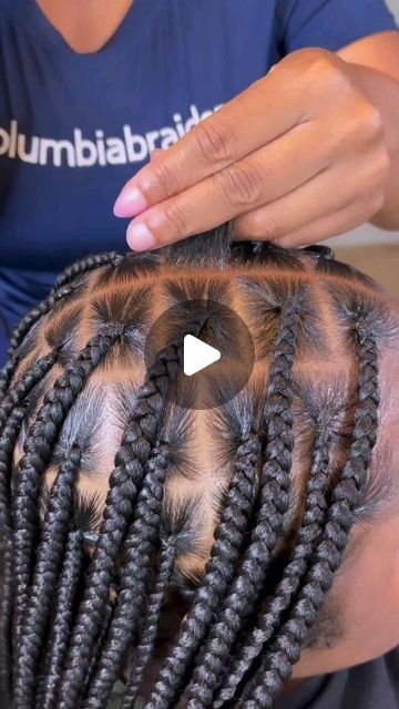 Best Knotless Braid Styles, Protective Box Braids, Big Cornrow Hairstyles Goddess Braids, Knottles Braids Hairstyle Ideas, How To Plait Knot Less Braids, Large Single Braids, Smedium Braid, Quick Box Braids Hairstyles, Crochet Braid Pattern For Box Braids