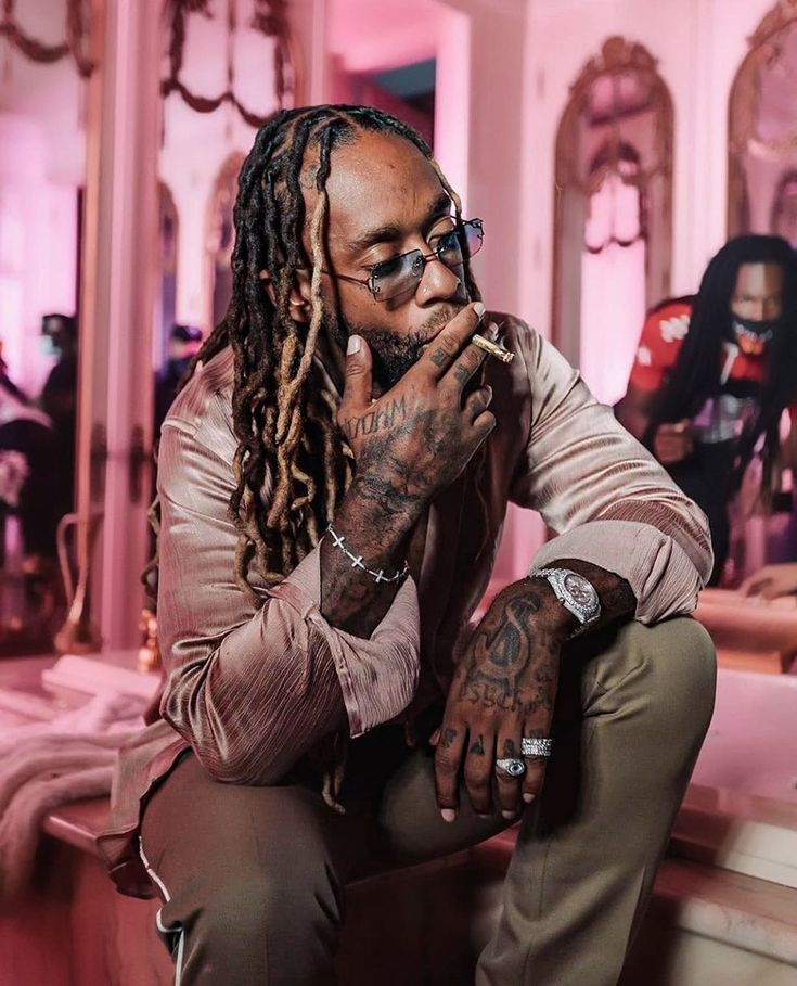 thought you had it for a minute, but it’s over now 👑💥 Gangsta Boo Rapper, Ty Dolla Sing, Wiz Khalifa Videos, Ultra Music Festival Outfits, Orange Blazer Outfits, Wiz Khalifa Portrait Tattoo, Wiz Khalifa Old Pics, People Wallpaper, Hairstyle Black