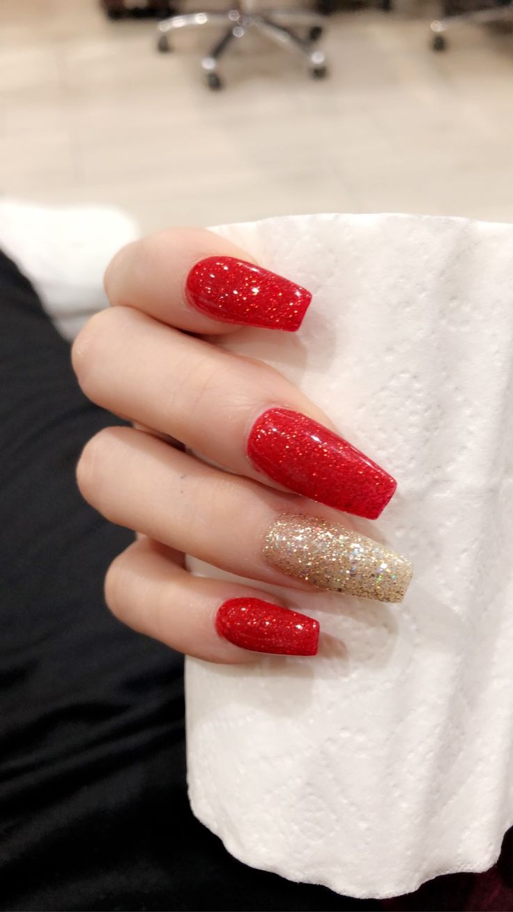 Red Nails Design Glitter, Red And Gold New Years Nails, Red Sparkle Nail Designs, Red And Gold Sparkle Nails, Gold And Red Prom Nails, Red Gold And White Nails, Christmas Nails Gold And Red, Red Nails Ideas Glitter, Red Glitter Nails Acrylic