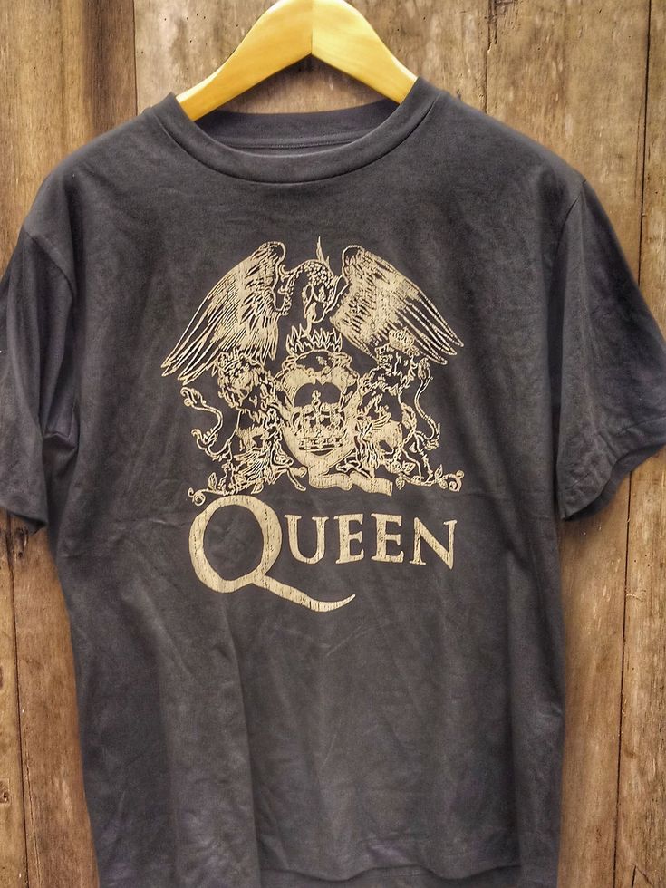 QUEEN 100% Cotton New Vintage Band T Shirt - Vintage Band Shirts Outfit Ideas Tshirt, Bts 21, Types Of Cotton Fabric, Tshirt Design Ideas, Gender Expression, Vintage Band Shirts, Vintage Band T Shirts, Clothes Board, Pysanky Eggs