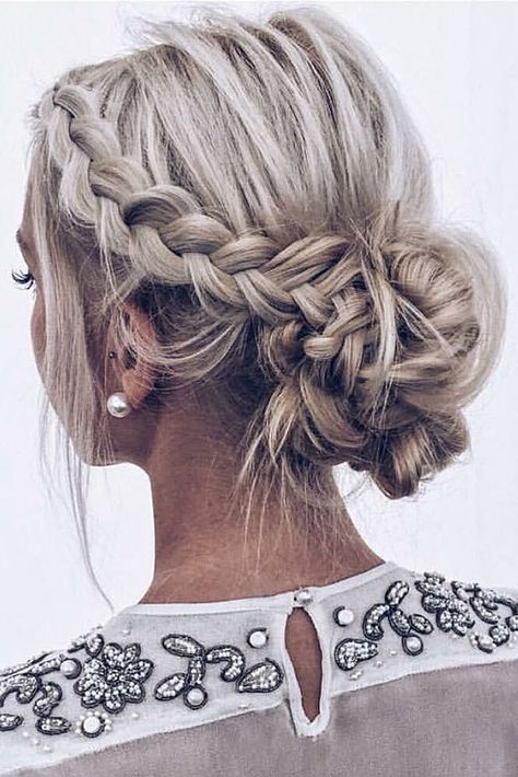 Easy Updo Hairstyles, Hairstyle Idea, Up Dos For Medium Hair, Fishtail Braid, Braided Hairstyles Updo, Penteado Cabelo Curto, Wedding Hairstyles Updo, Short Hair Updo, Hoco Hair