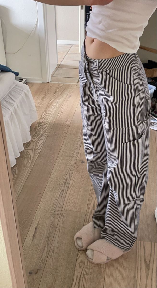 Low Waisted Striped Pants, Blue And White Striped Pants Outfit, Scandi Pants, Blue Striped Pants Outfit, White Striped Pants Outfit, Copenhagen Girl, Carhartt Cargos, Stockholm Girl, Cph Style