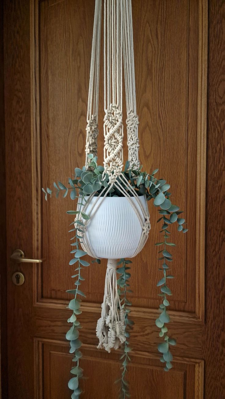 plant hanging ideas, macrame plant hanger diy, plant hanger patterns, macrame plant holder, hanging basket ideas, flower pot holder diy, macrame home decor, boho decor macrame, macrame tutorial, macrame pot holder, macrame plantas,makramee blumenampel, air plant holder Macrame Basket Tutorial Free, Plant Hanger Tutorial Macrame, Diy Macrame Tapestry, Macrame Hanging Planter Pattern, Macrame Plant Hanger Pattern How To Make, Macrame Plant Hanger Large Pot Diy, Hanging Plant Macrame Diy, Macrame Wall Plant Hanger Tutorial, Plant Hanger Macrame Free Pattern