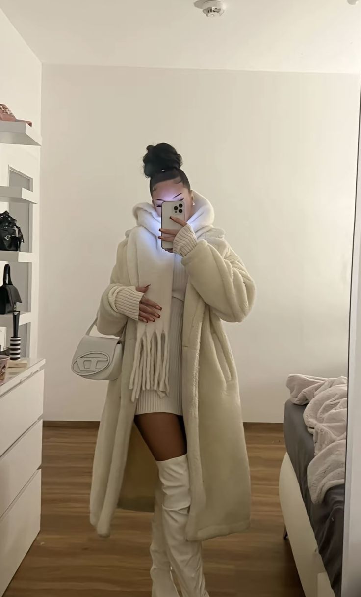 Knee High Winter Boots Outfit, Winter Long Puffer Jacket Outfits, Winter Uggs Aesthetic, Shacket Winter Outfit, Classy Fits Women, Winter Fits With Uggs, Rich Comfy Outfits, Cream High Boots Outfit, One Year Anniversary Outfit Ideas